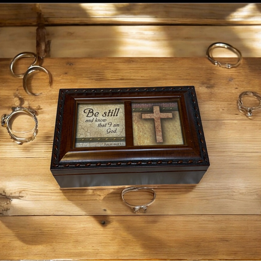 Religious Keepsake Music Box - Picture 2 of 8